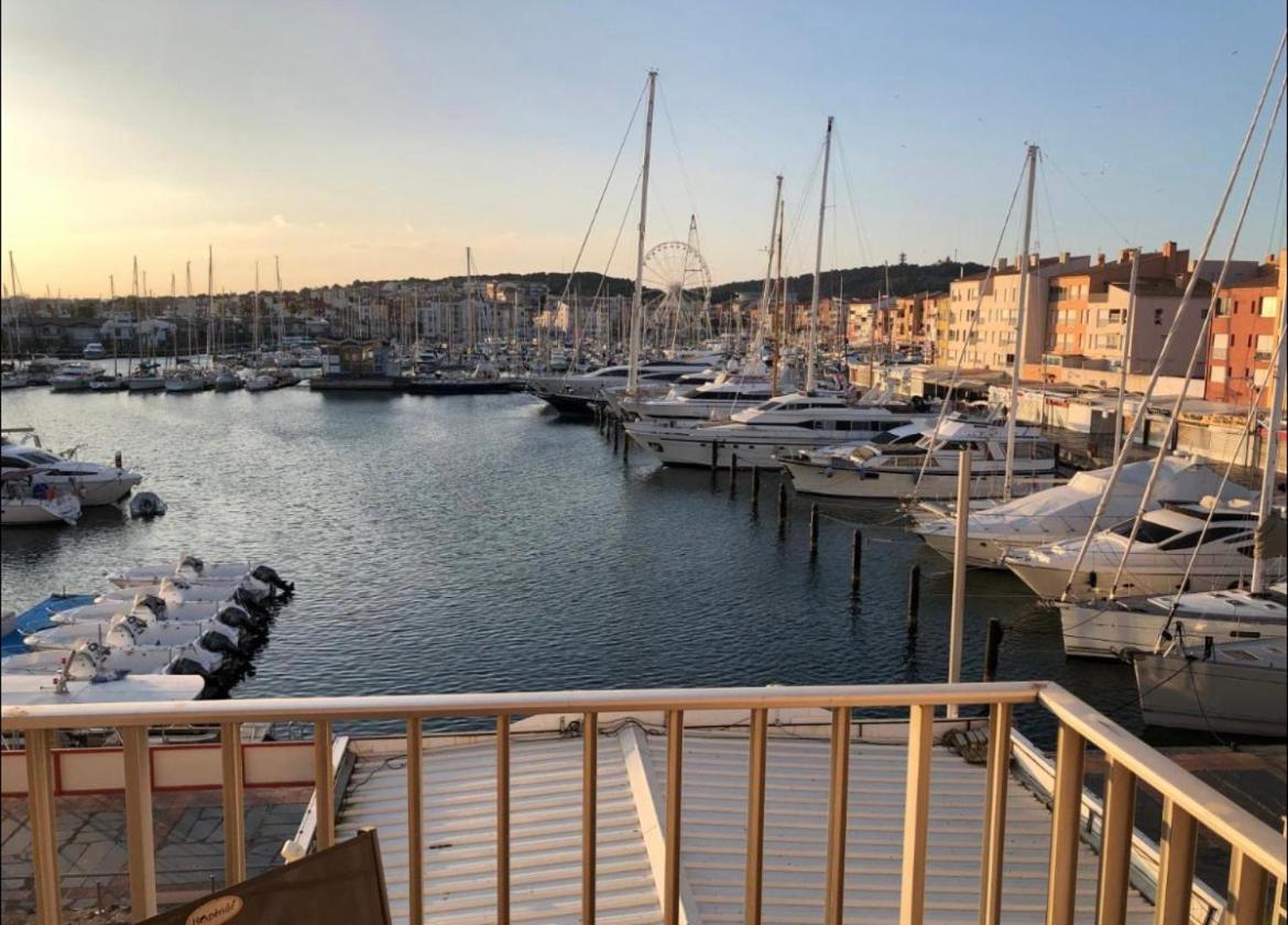 studio la grande roue VUE MAGNIFIQUE Agde Exterior foto