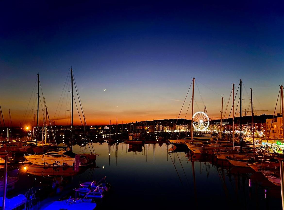 studio la grande roue VUE MAGNIFIQUE Agde Exterior foto